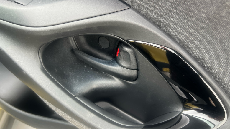 Toyota Yaris Cross 1.5 Hybrid Dynamic 5dr CVT Hybrid Estate